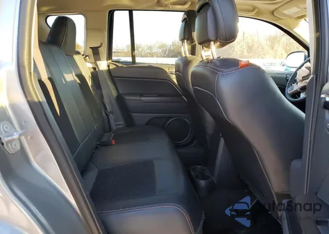 2016 Jeep Compass Sport из США, поврежденный, VIN 1C4NJDBB8GD708931